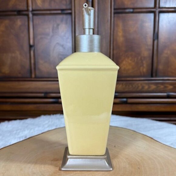 Vintage Better Homes and Gardens Acanthus Yellow Ceramic Lotion Soap Dispenser - Picture 4 of 10